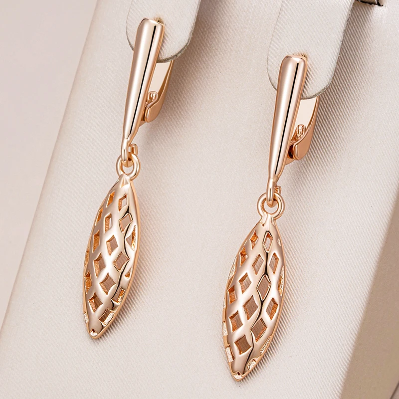 Melisa | Elegant hollow-decorated gold-plated earrings for a stylish look