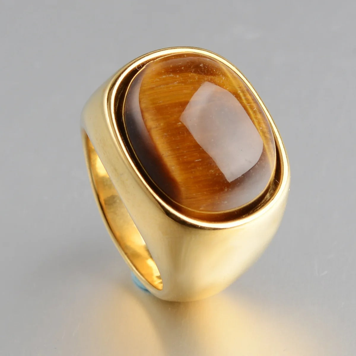 Lilian | Elegant 18K gold-plated tiger's eye ring with polished surface