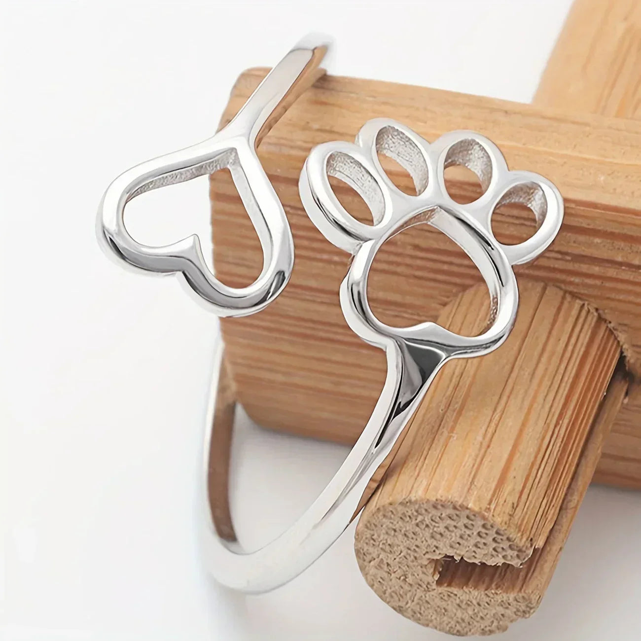 Norma | Heart ring made of handmade 925 sterling silver